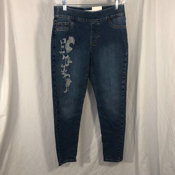 Laura PETITES size 4 floral embroidered jeans NWT - Picture 3 of 8